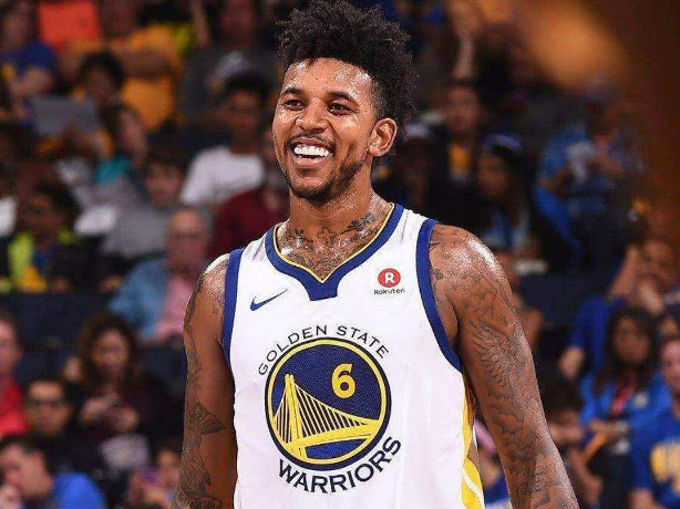 完成低平射 完成低平射