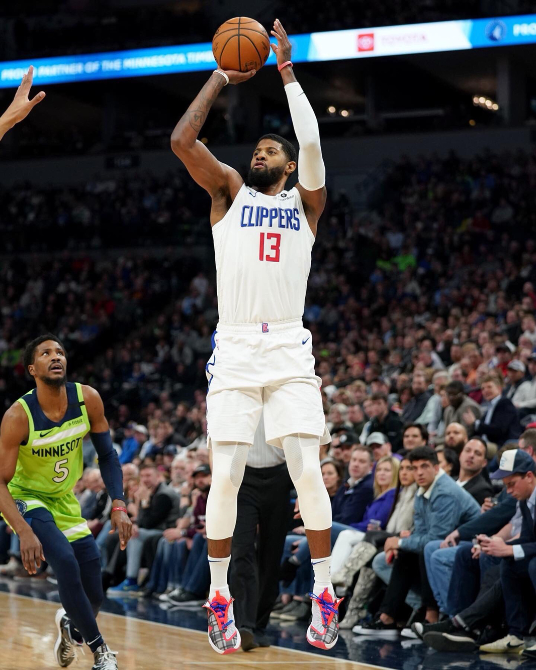 步再中远投 步再中远投